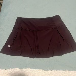 Lululemon Play Off the Pleats Skirt 13”
